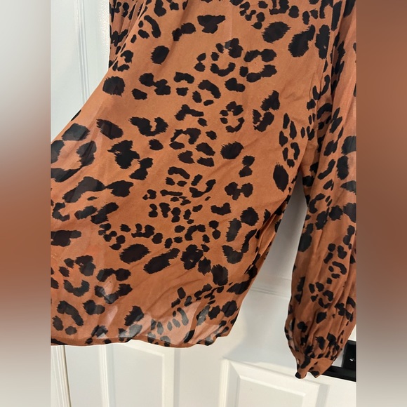 Part Two Leopard animal print key hole TALIPW BLOUSE size 40 excellent condition - Picture 10 of 13